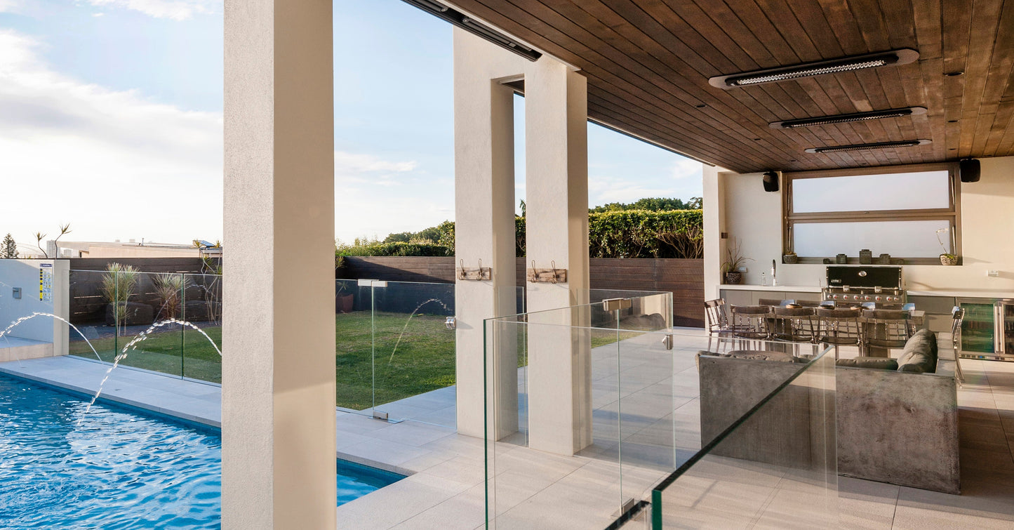 Bromic Heating Tungsten Smart-Heat 44" 2000 Watt 220-240V Black Electric Patio Heater